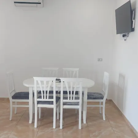 Piazza Apartments Velipoje Exterior photo